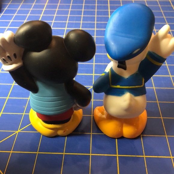 Disney Just Play Mickey Mouse Donald Duck Plastic Figures Cake Toppers Lot of 2 - Picture 3 of 5